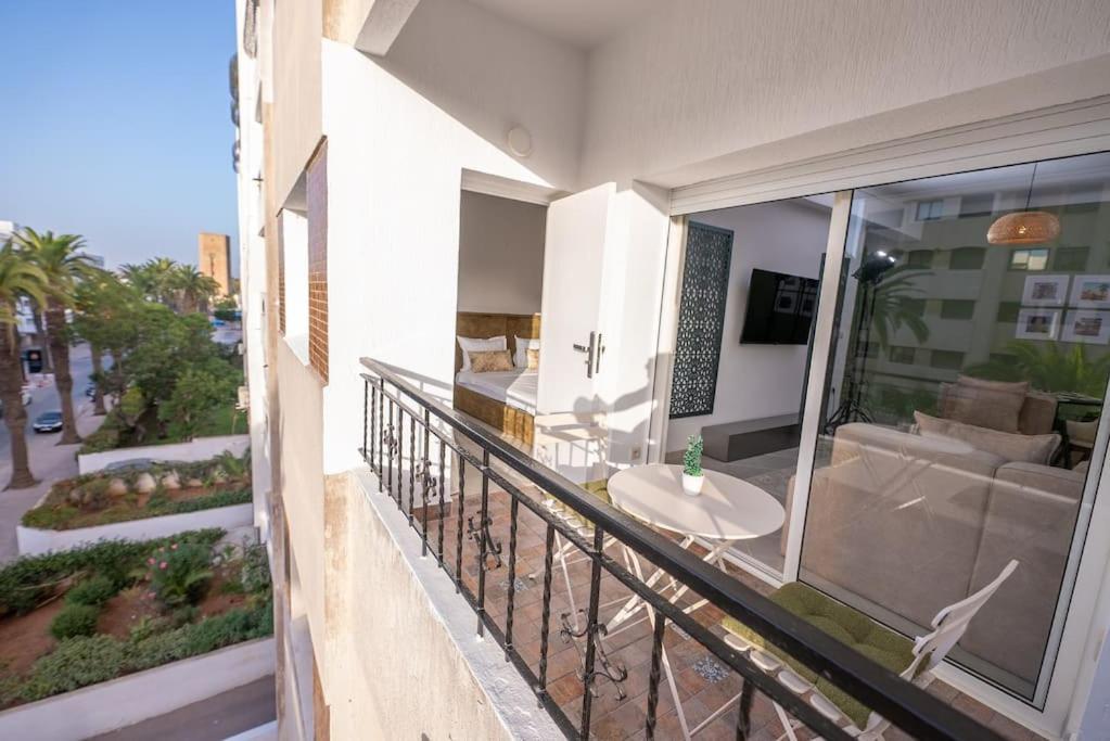Tradition Meets Modern: 2Br Flat In Rabat Hassan Buitenkant foto