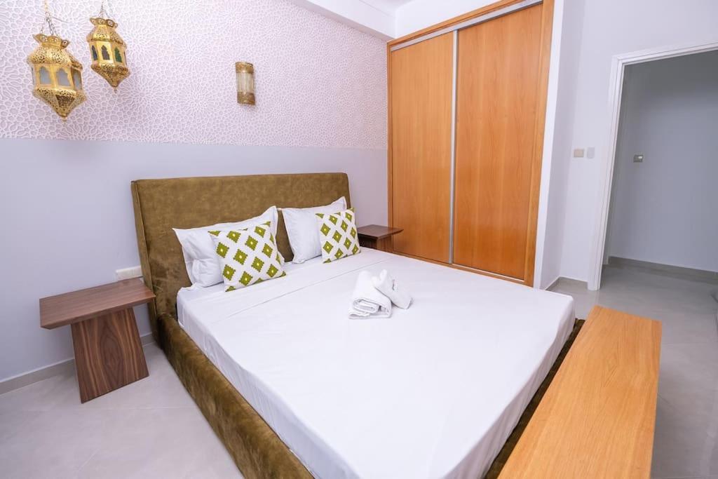 Tradition Meets Modern: 2Br Flat In Rabat Hassan Buitenkant foto